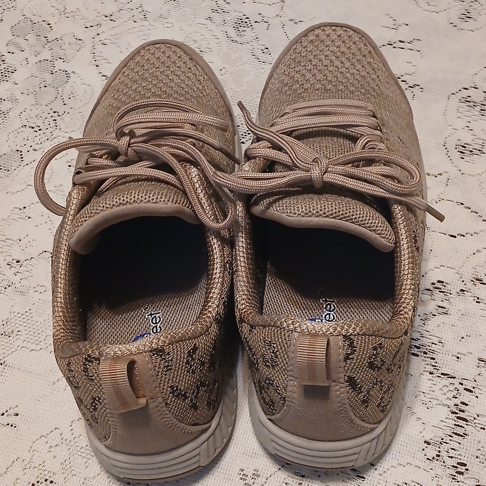 Orthofeet Taupe Knit Comfort Slip-On Shoe sz. 9X-Wide - Picture 2 of 6